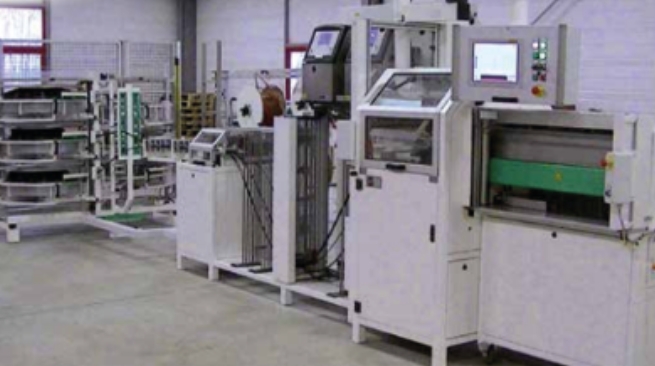 中村銷(xiāo)售法國(guó)CLAVEL自動(dòng)切割機(jī)GA600